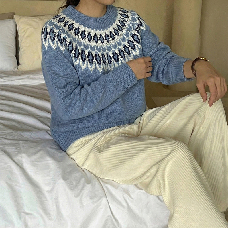 Women's Round Neck Sweater with Jacquard Yoke and Relaxed Fit Chichicherry
