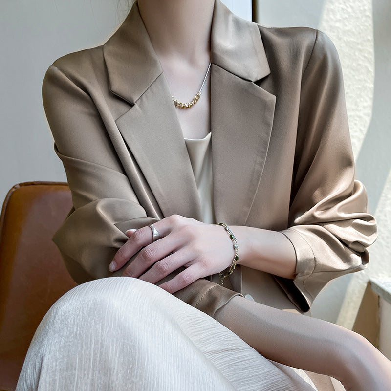 Women's Slightly Tailored Long Blazer with Button Closure and Flap Pockets Chichicherry