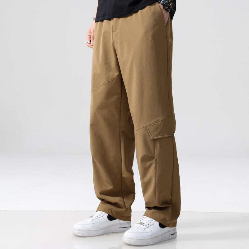Men's cargo pants in utility look with relaxed fit, multiple thigh pockets and elastic waistband Chichicherry