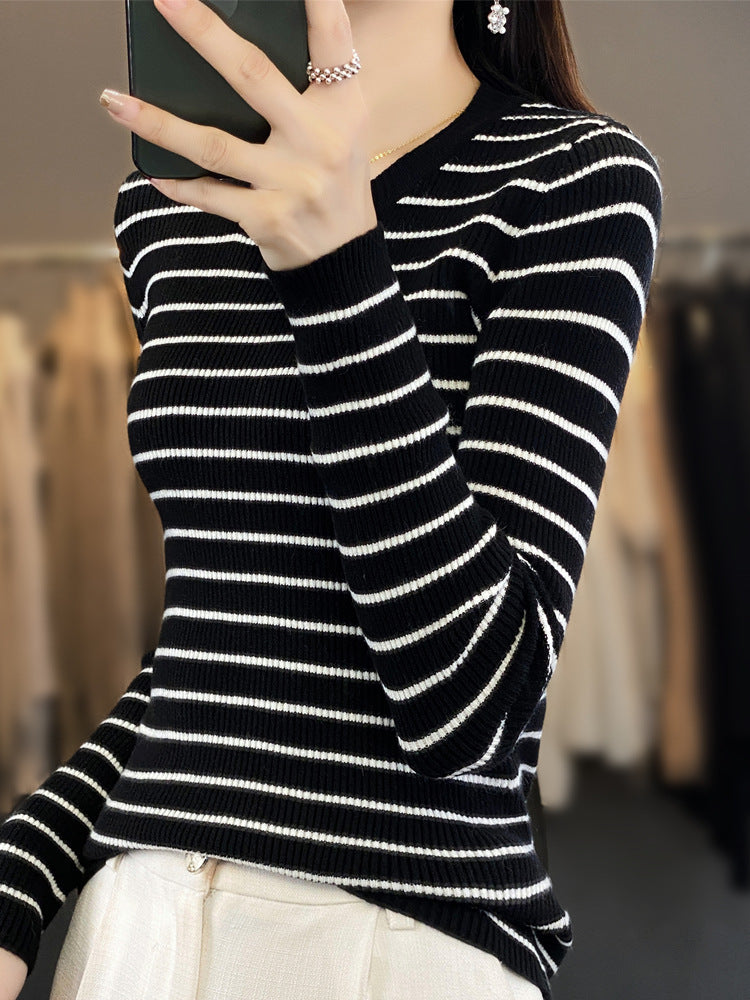 Women Slim Fit Fine Knit Sweater with Subtle Stripe Structure and Round Neck Chichicherry
