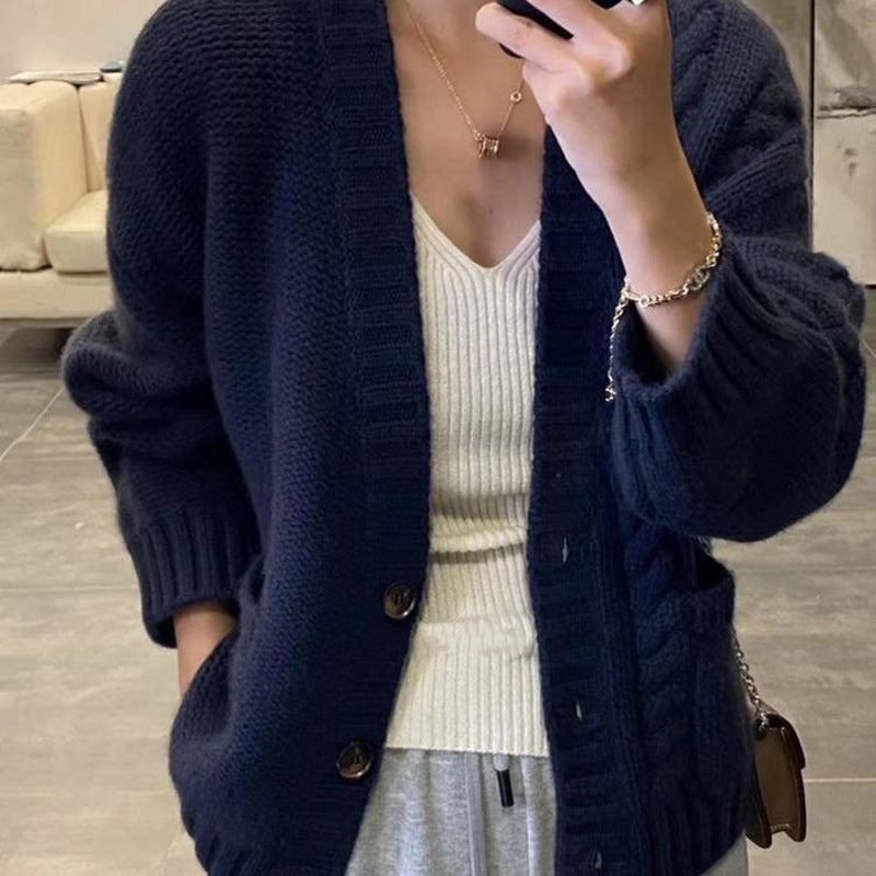 Women's Oversized Knit Cardigan with Cable Detail, Pockets, and Button Placket Chichicherry