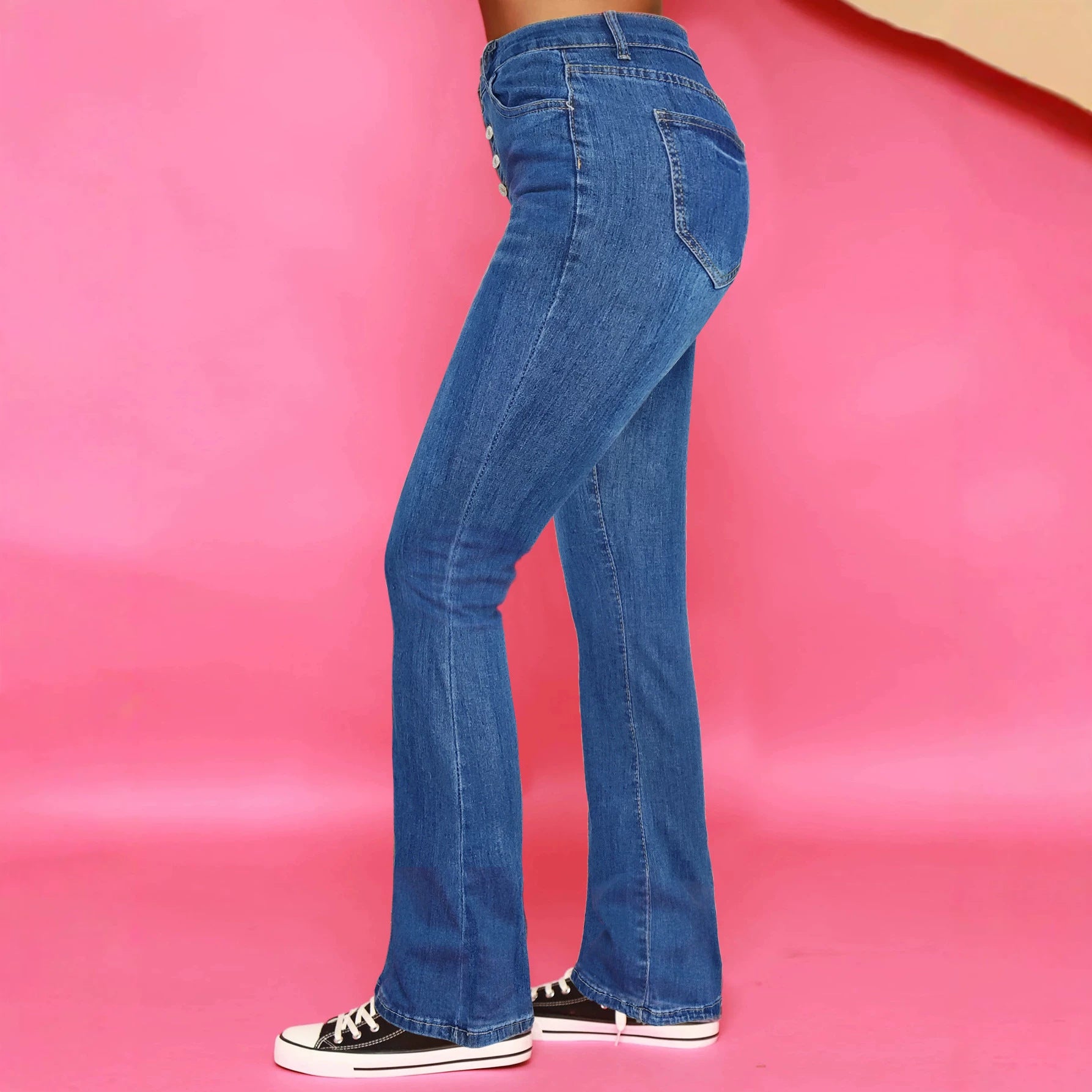 Women High-waisted Stretch Flared Jeans with visible button placket and sculpting fit Chichicherry