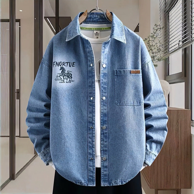 Herren Locker geschnittene Denim-Hemdenjacke mit künstlerischem Rückenprint und Overshirt-Schnitt Chichicherry