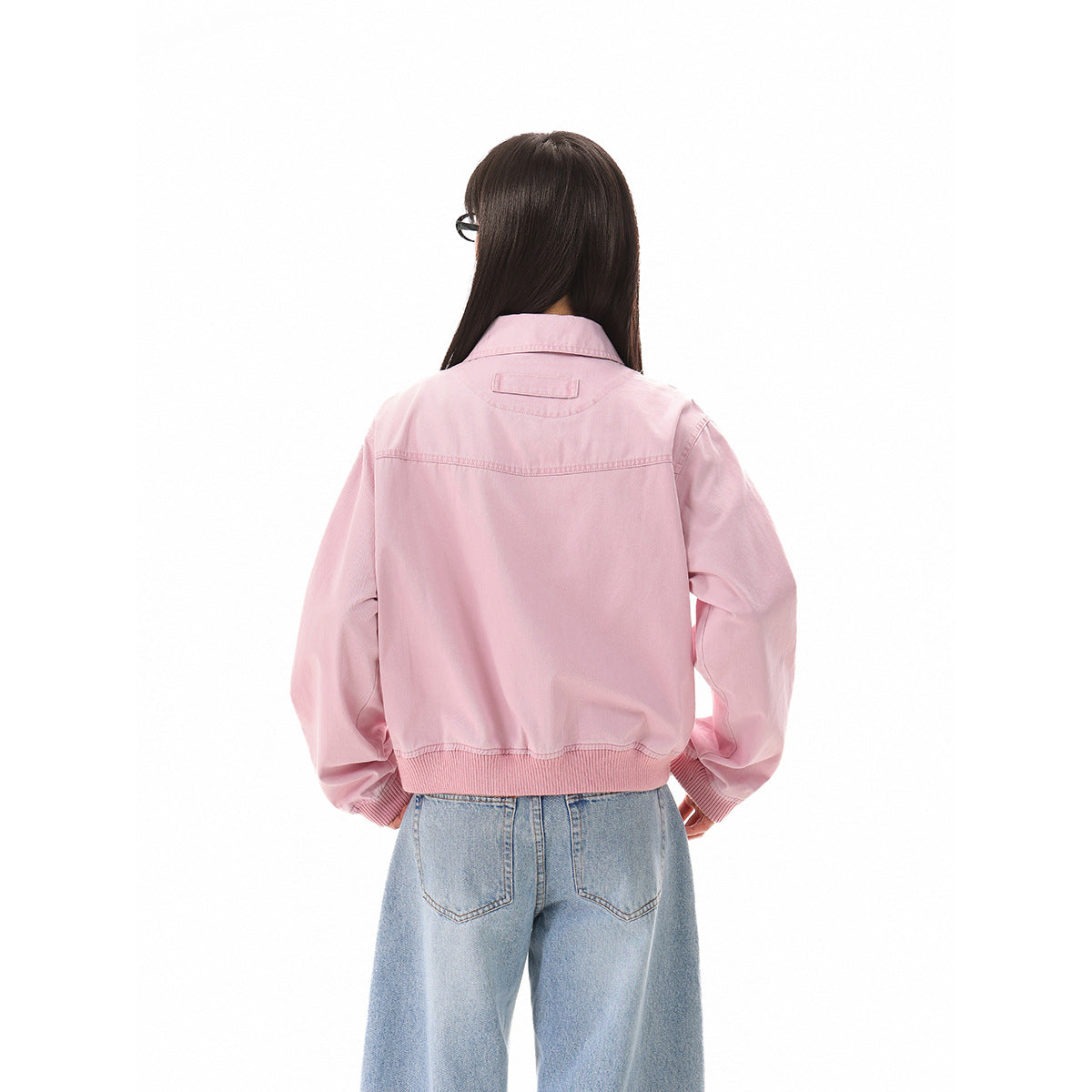 Women's cropped boxy bomber jacket made of cotton blend with flap pockets and full-length zipper Chichicherry