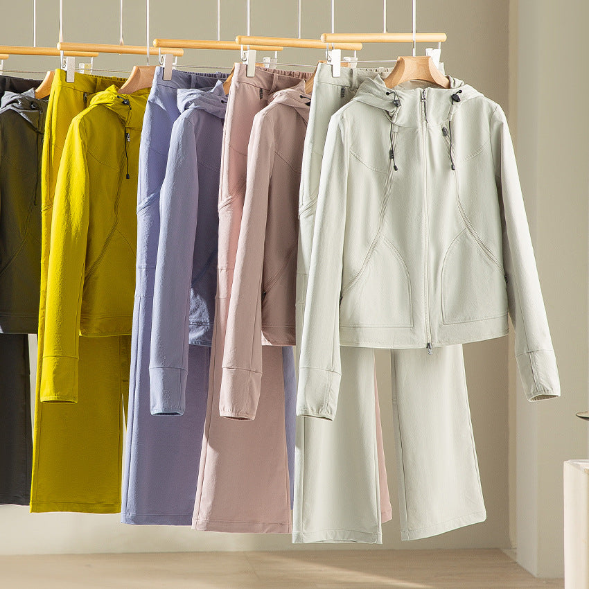 Women's Lightweight Hooded Jacket made of Functional Fleece with Two-Way Zipper and Ergonomic Seams Chichicherry
