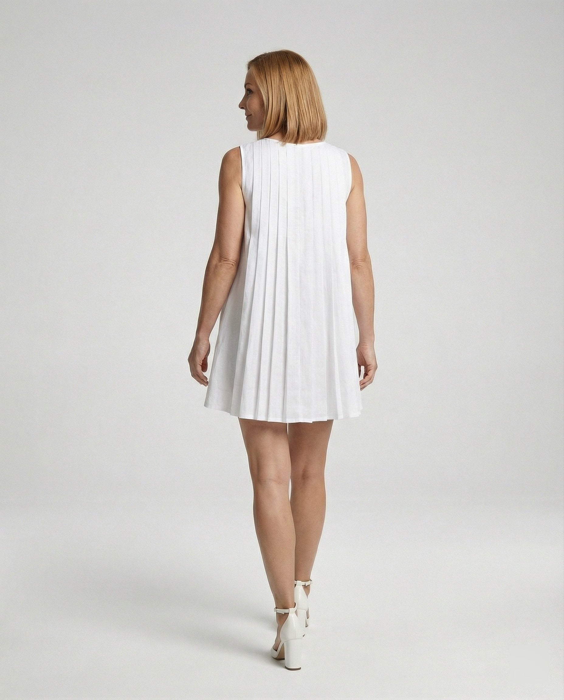 Women's Casual Dress Sleeveless with Pleats