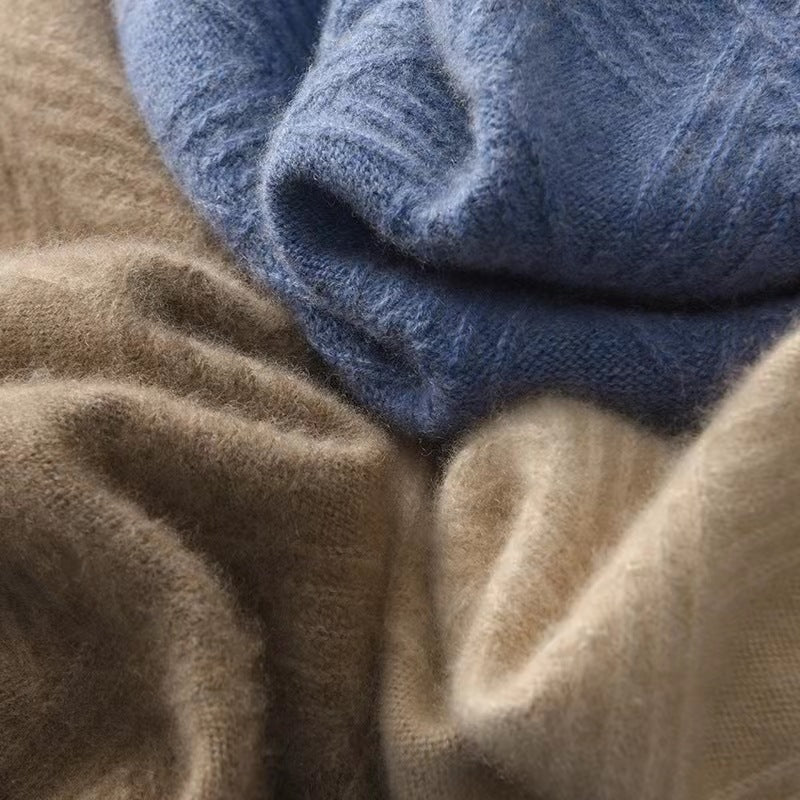 Men's short roll-neck sweater made of merino mix with diagonal diamond structure Chichicherry