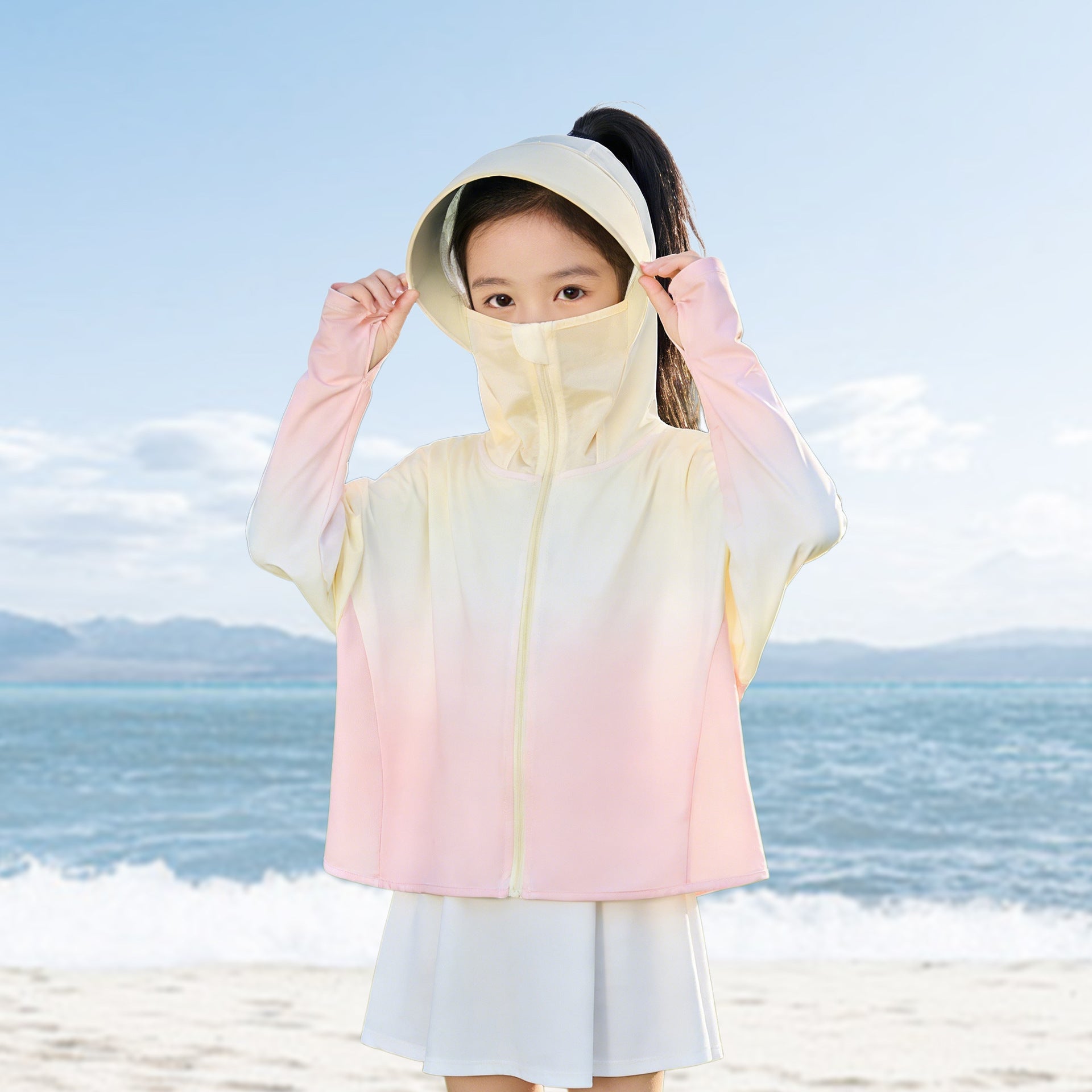 Women's UV protection jacket with hood and lightweight, breathable material Chichicherry