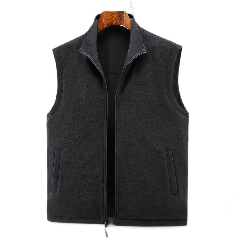 Men's functional vest in urban utility style with organizer pockets and stand-up collar Chichicherry