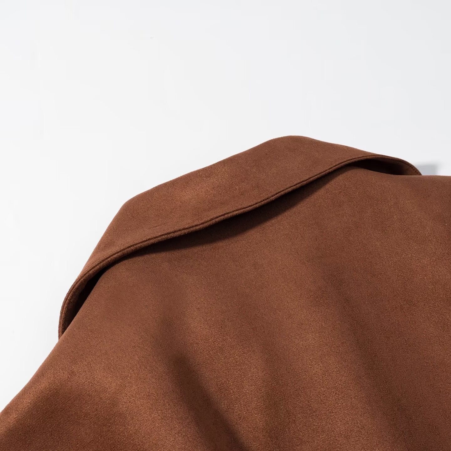 Women's short jacket in suede look with waist belt and large lapel Chichicherry