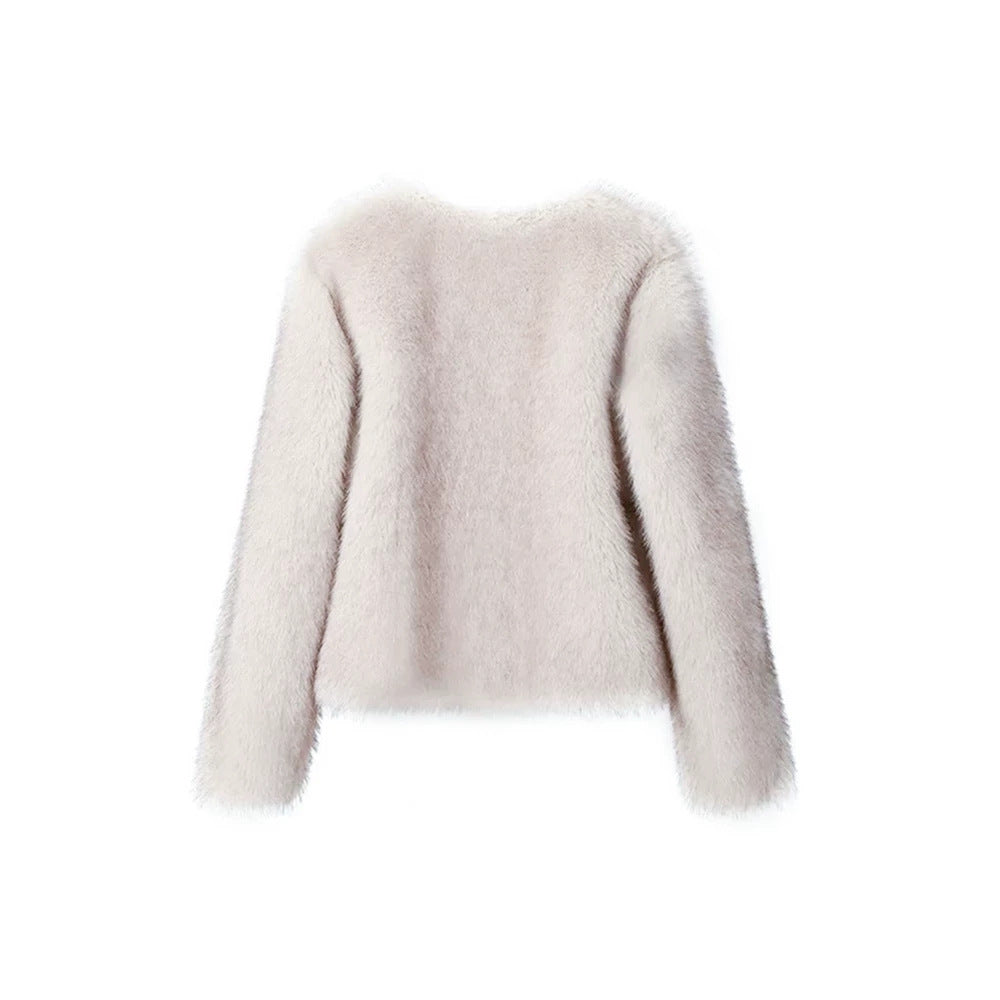 Women's Short Boxy Blouson made of dense high-pile faux fur with boxy silhouette Chichicherry
