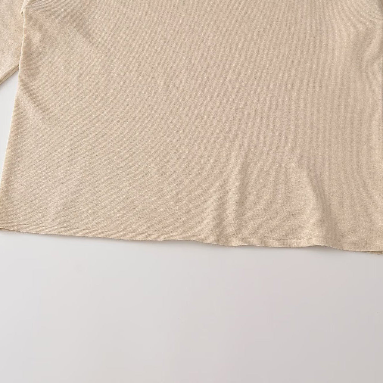 Women's Oversize Sweatshirt with deep round neckline and dropped shoulder Chichicherry