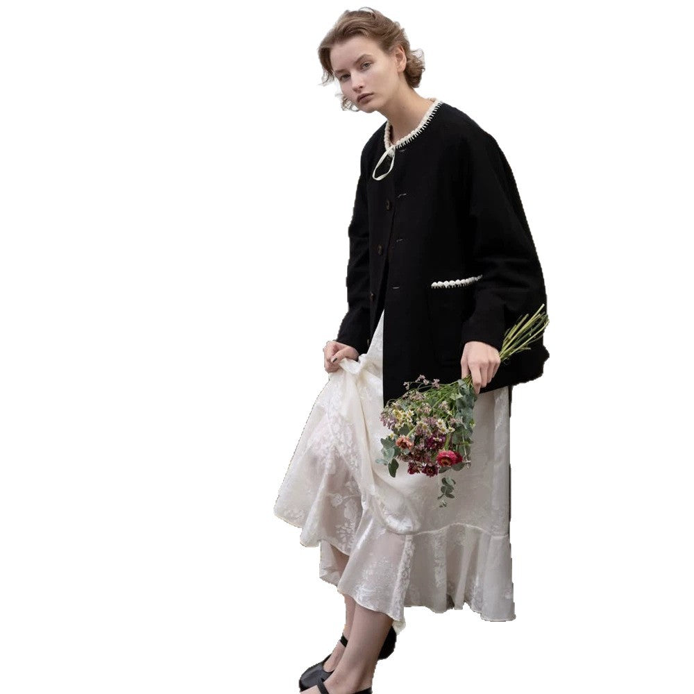 Ladies Boxy Short Jacket with Decorative Trim and Applied Pockets Chichicherry