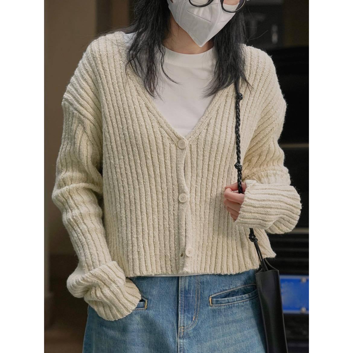 Women's Knitted V-Neck Cardigan in a distinctive ribbed pattern with short length and casual sleeves Chichicherry