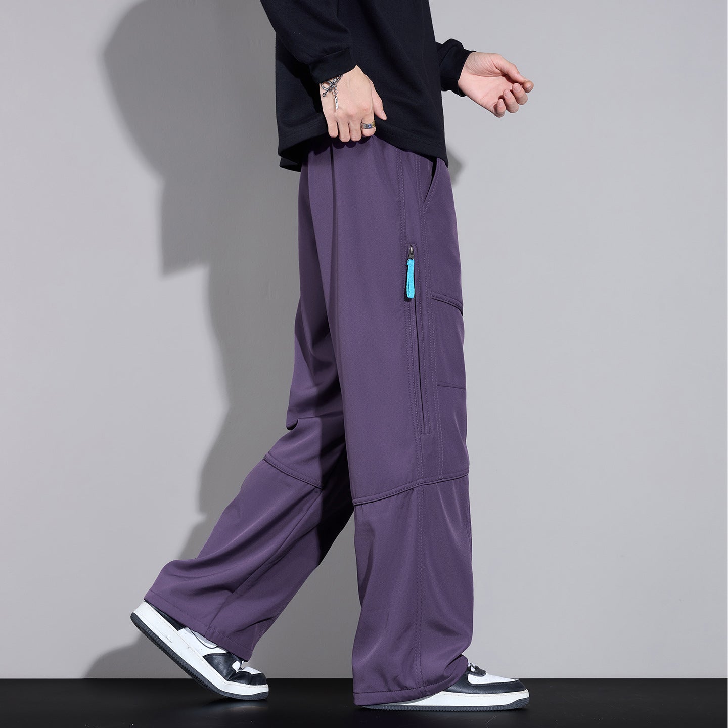 Men's Loose-Fitting Cargo Pants with Drawstring, Knee Panels and Multi-Pockets Chichicherry