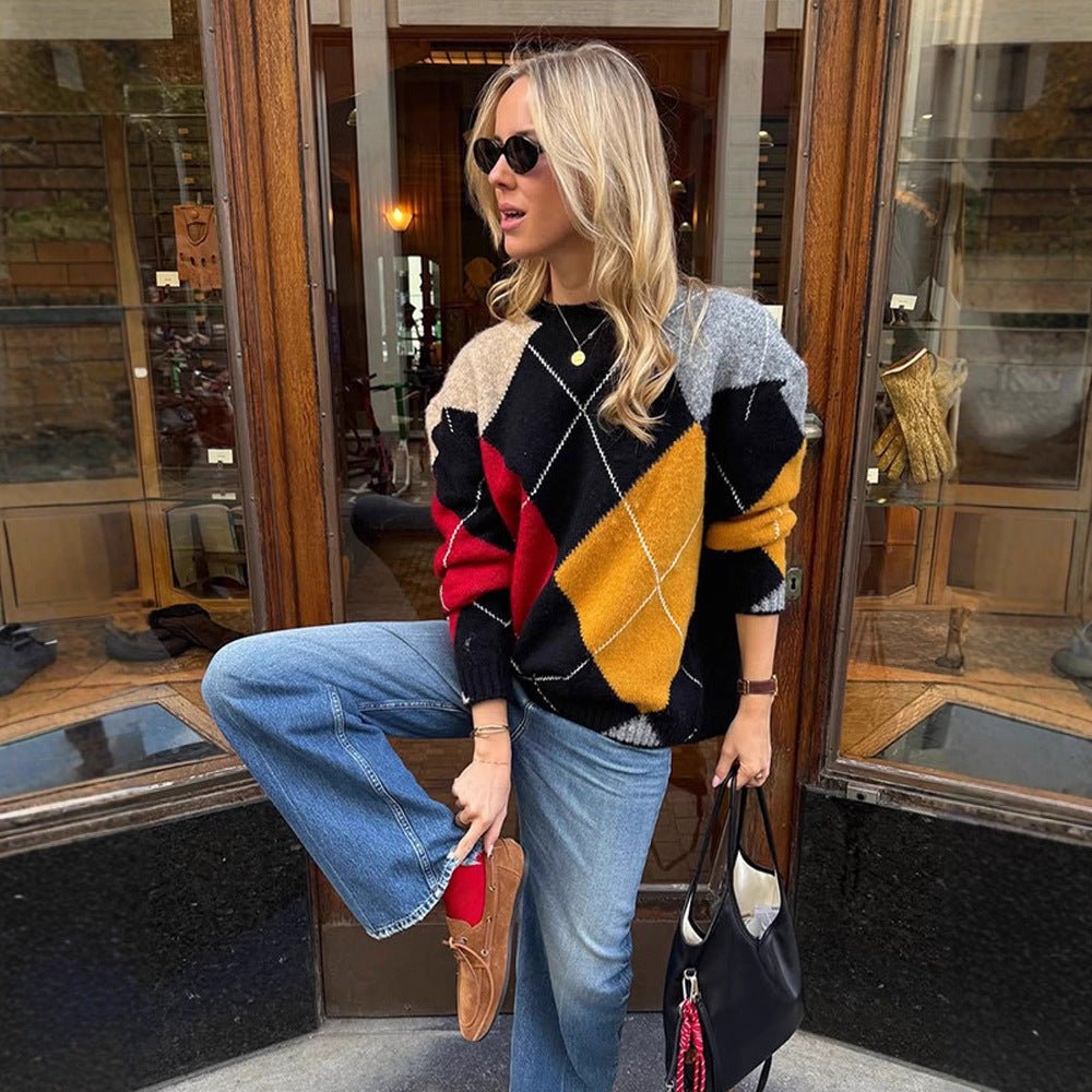 Women's Oversize Argyle Sweater made from Mohair Blend with Round Neck and Contrasting Diamond Details Chichicherry