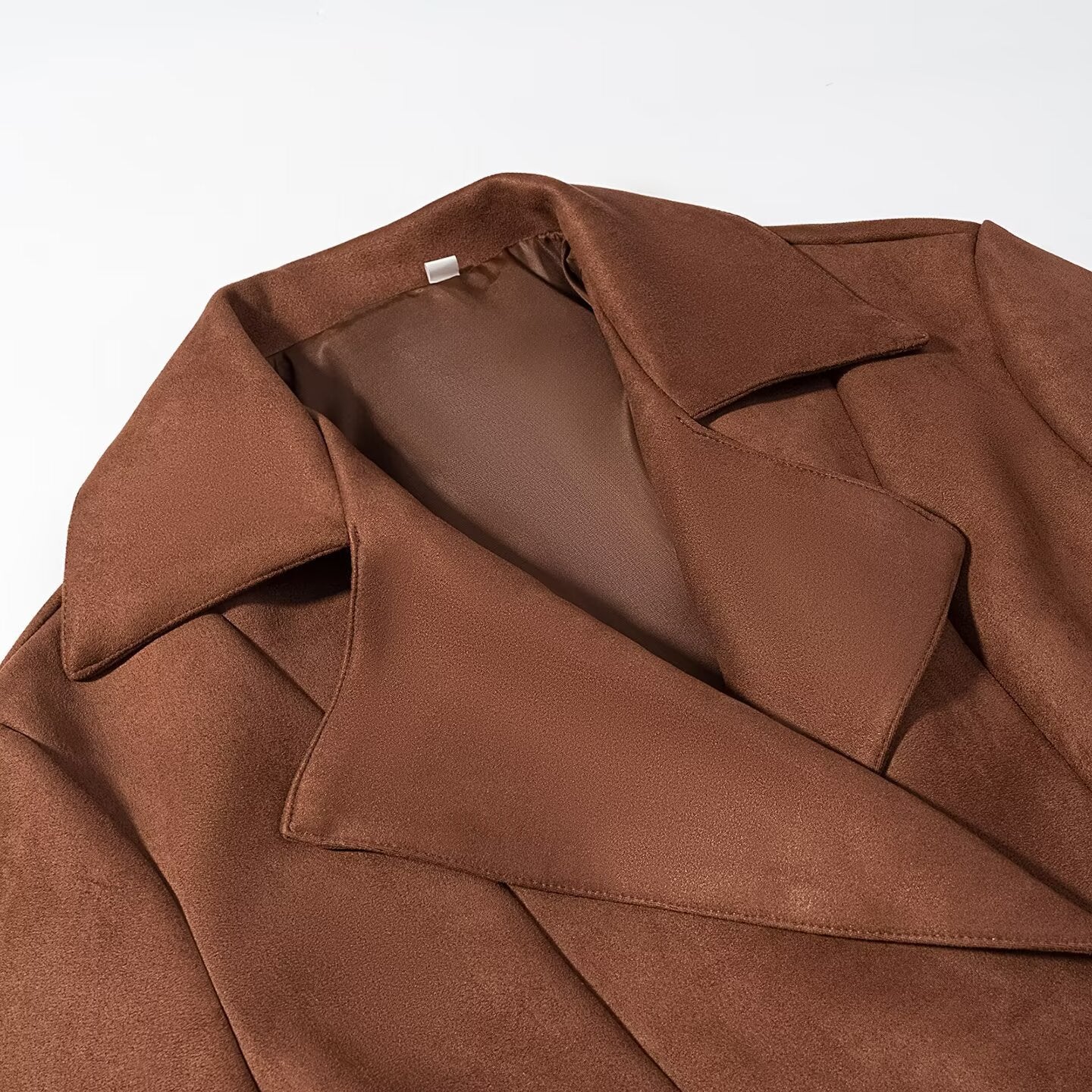 Women's short jacket in suede look with waist belt and large lapel Chichicherry