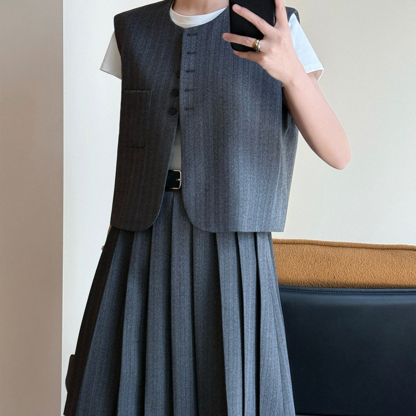 Women Elegant Blazer Vest with Striped Design Chichicherry