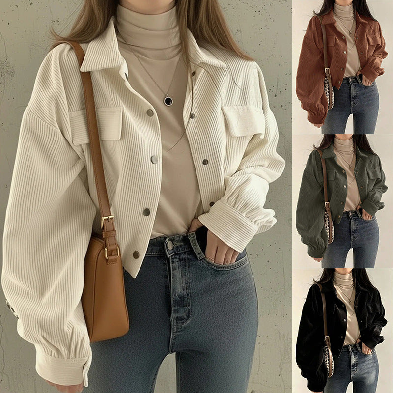 Women’s cropped overshirt jacket made of fine corduroy with snap buttons, chest flaps, and voluminous sleeves Chichicherry