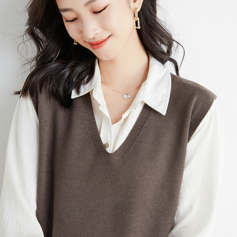 Women Oversize V-Neck Fine Knit Vest with Ribbed Hem Chichicherry