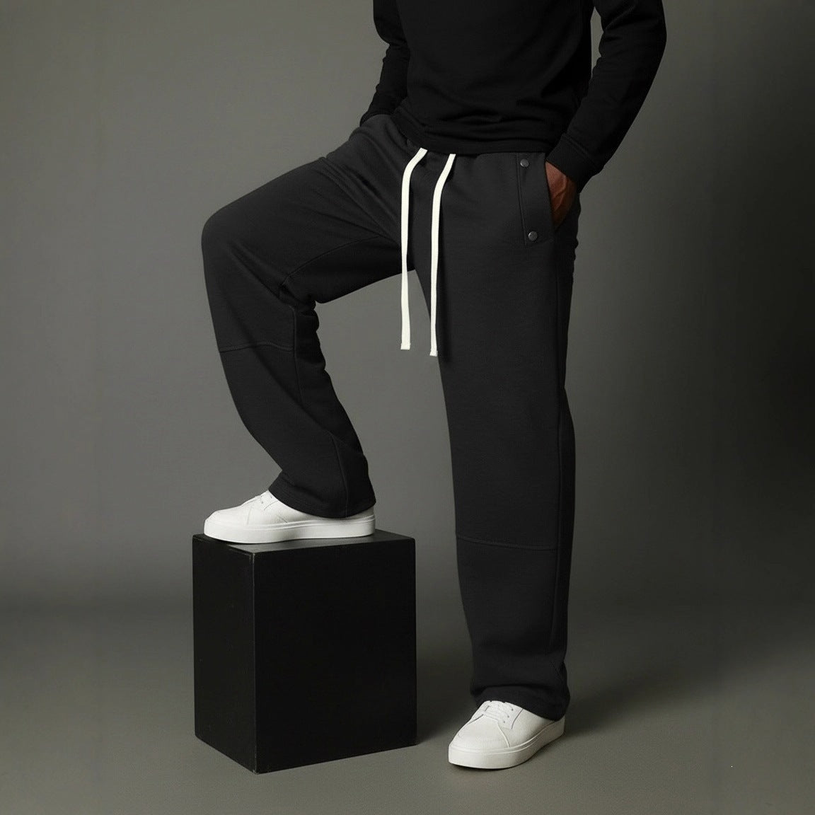 Men's Relaxed-Fit Jogging Pants with high comfort waist, drawstring & utility details Chichicherry