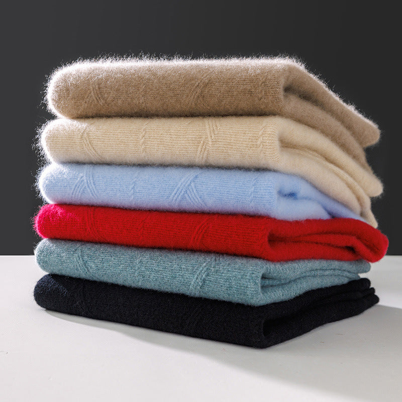 Men's Luxurious Fine Knit Crew Neck Sweater with Subtle Cable Pattern Chichicherry