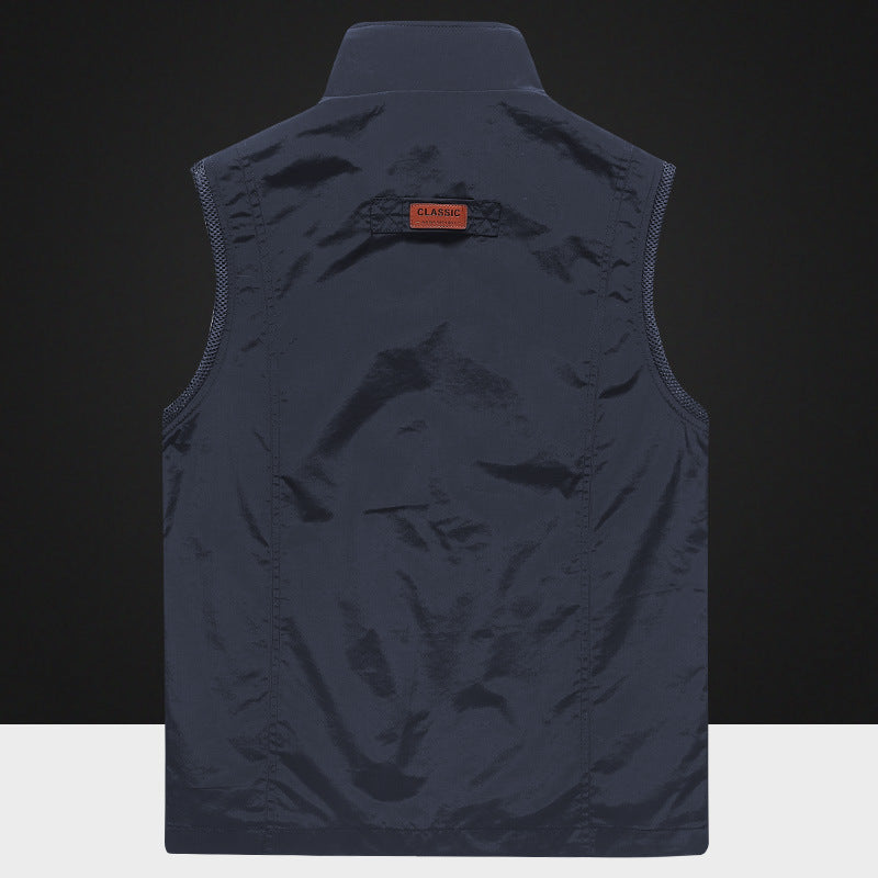 Men's multifunctional outdoor utility vest with mesh lining and multiple pockets Chichicherry