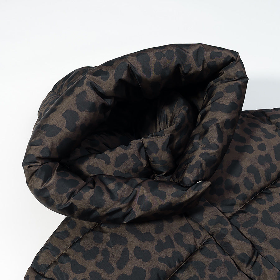 Women's short-cut quilted jacket with high hood collar, drawstring hem and leopard print Chichicherry