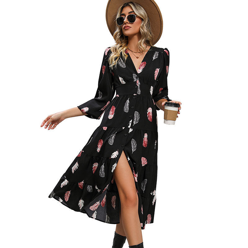 Women's midi dress with V-neck, three-quarter sleeves, tiered skirt, and feather pattern Chichicherry