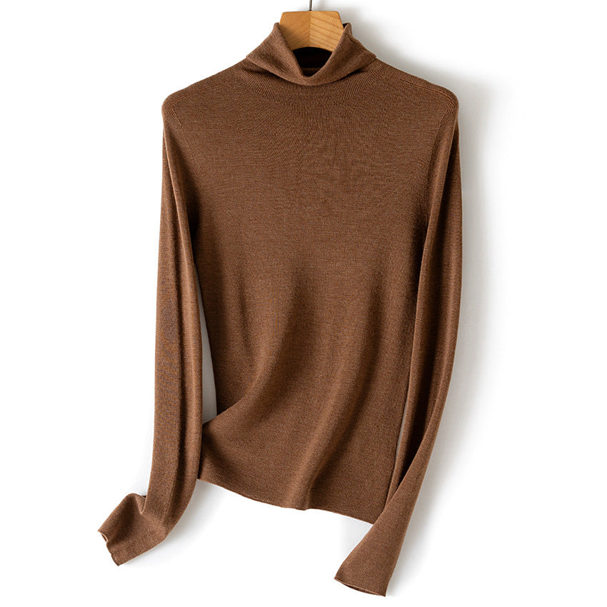 Women's Ultra Fine Turtleneck Sweater made of Fine Knit with Slim Silhouette Chichicherry