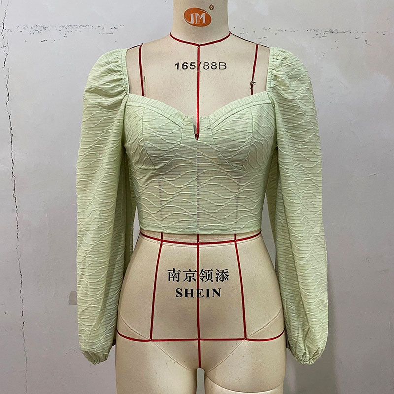 Women Short Bustier Cropped Top with Heart-Shaped Neckline, Puff Sleeves and Textured Chiffon Look Chichicherry