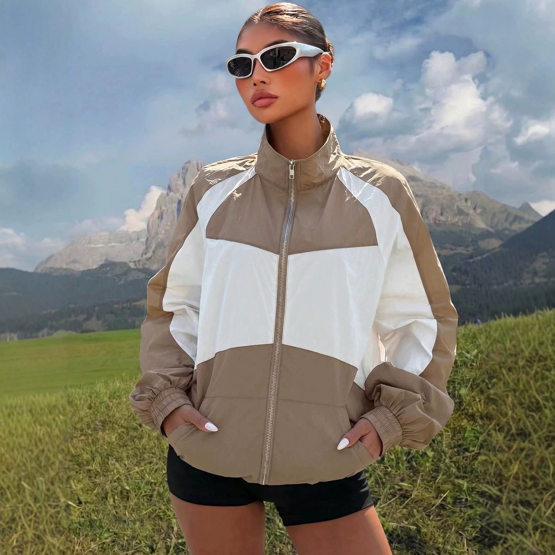 Women Lightweight Colorblock Windbreaker with Stand-Up Collar and Zip Closure