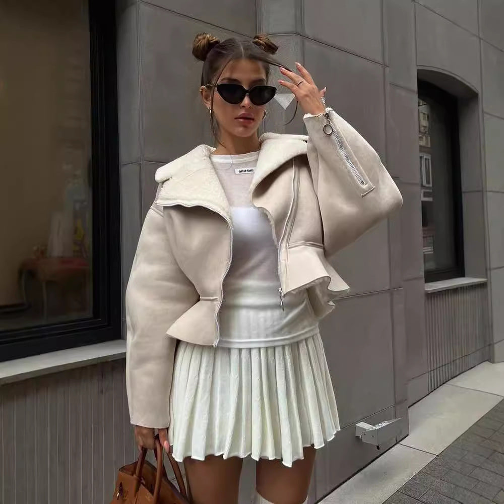Damen Kurze Lammfellimitat-Bikerjacke mit Oversize-Kragen und asymmetrischem Reißverschluss Chichicherry