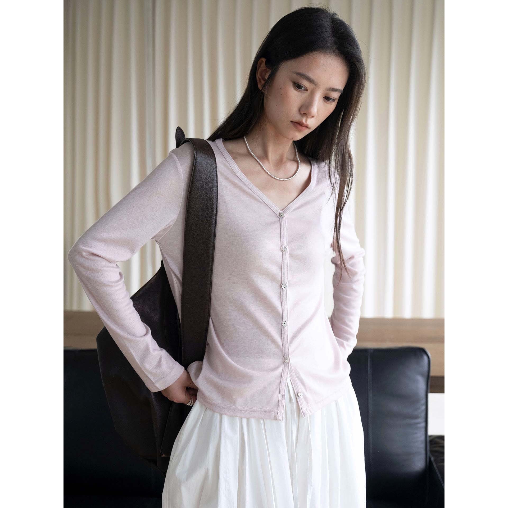 Women's Lightweight Viscose Fine Knit Cardigan with Buttonless Closure and Relaxed Fit Chichicherry