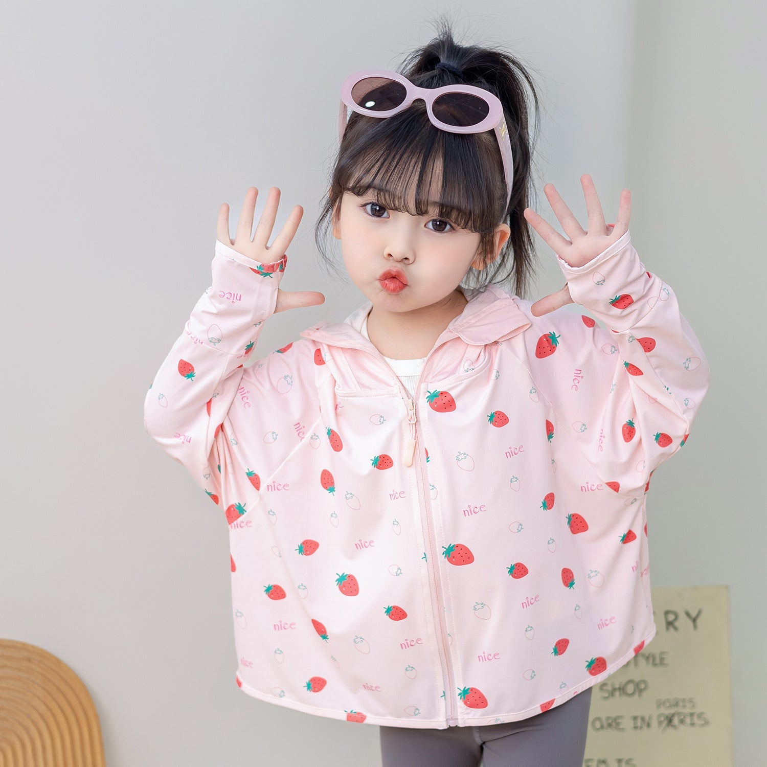 Women's Breathable Sports Jacket with Light UV Protection Chichicherry