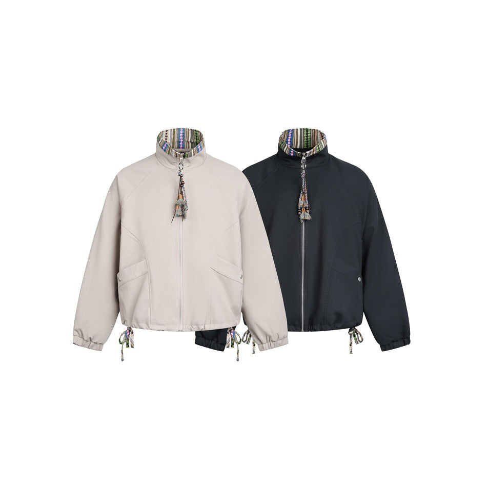 Women's short jacket in boxy cut with patterned stand-up collar and drawstring hood