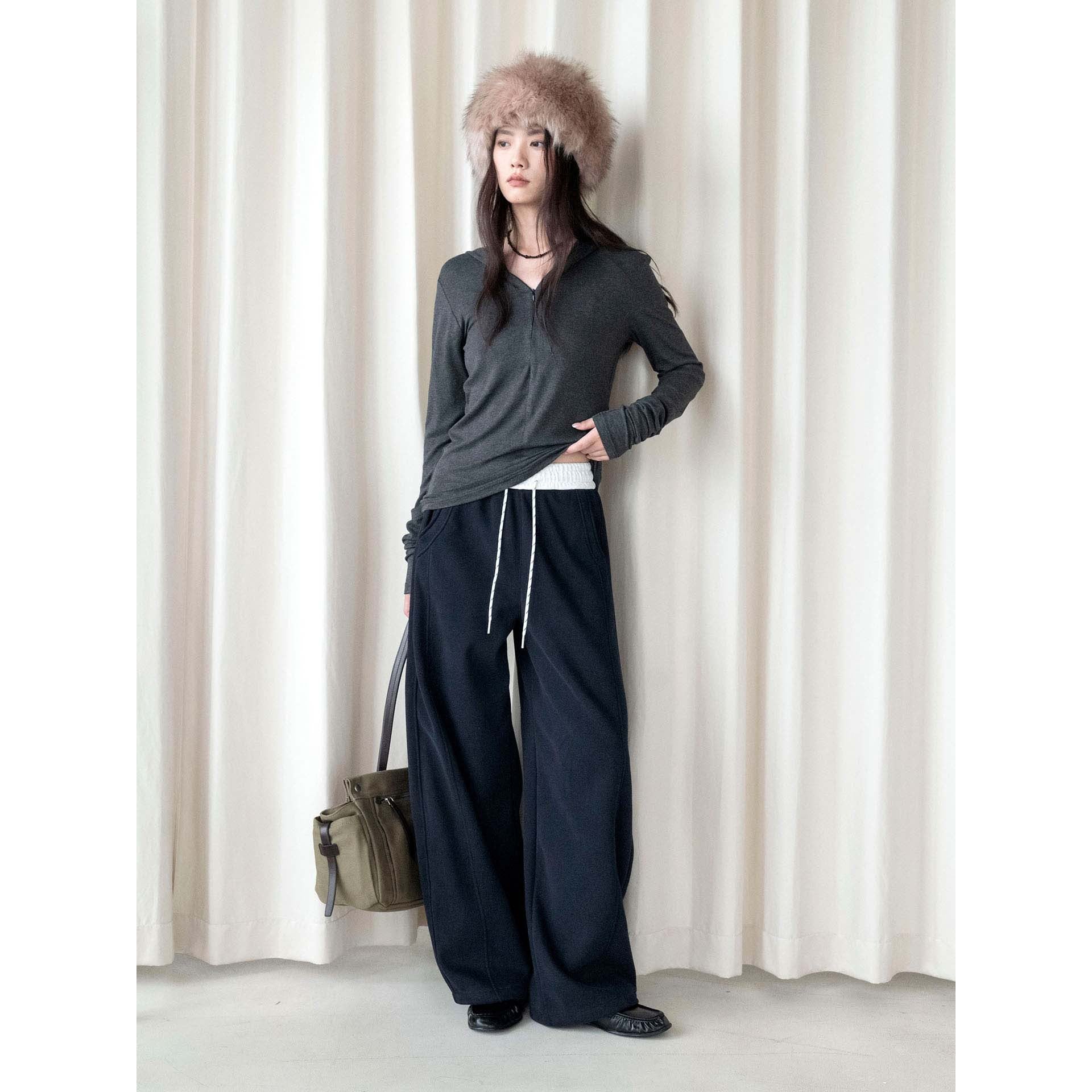 Women's Casual Sweatpants in Palazzo Cut with High Waist, Drawstring and Side Pockets Chichicherry