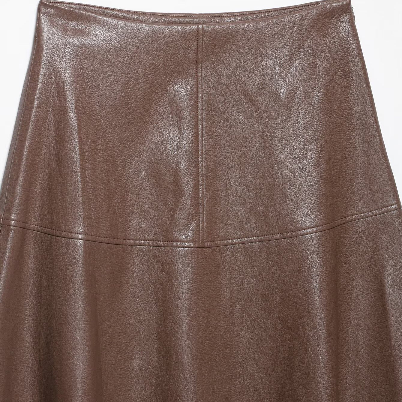 Women's High Waist A-Line Skirt made of Faux Leather with Flared Silhouette Chichicherry
