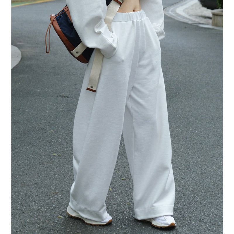 Women Wide High-Waist Sweatpants made of Cotton Fleece with Elastic Waistband and Side Pockets Chichicherry