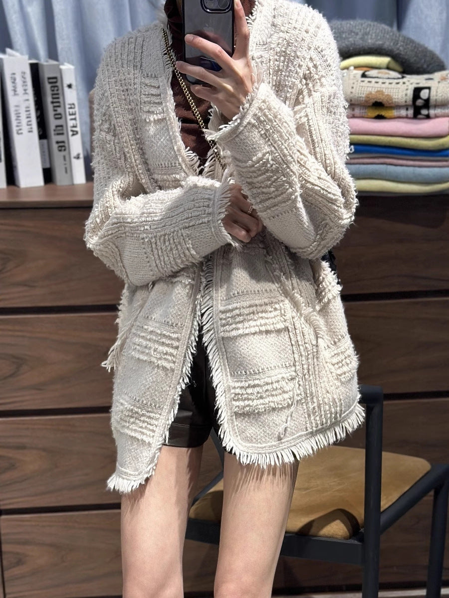 Women's Oversized Knit Cardigan with Structured Check Pattern Look, Fringes and Pockets Chichicherry