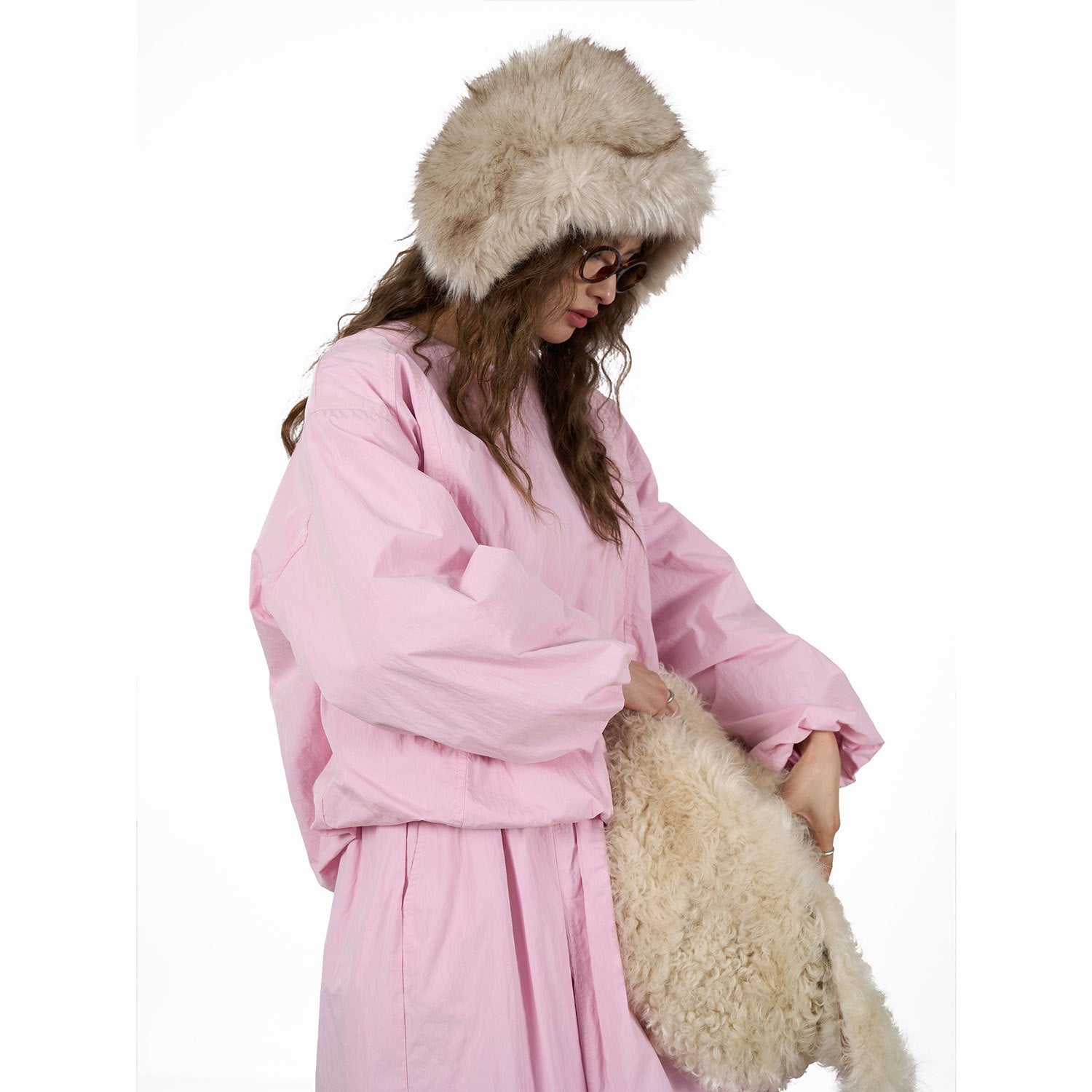 Women's Voluminous Maxi Dress in Oversized Style with Round Neckline and Elastic Sleeve Cuffs Chichicherry