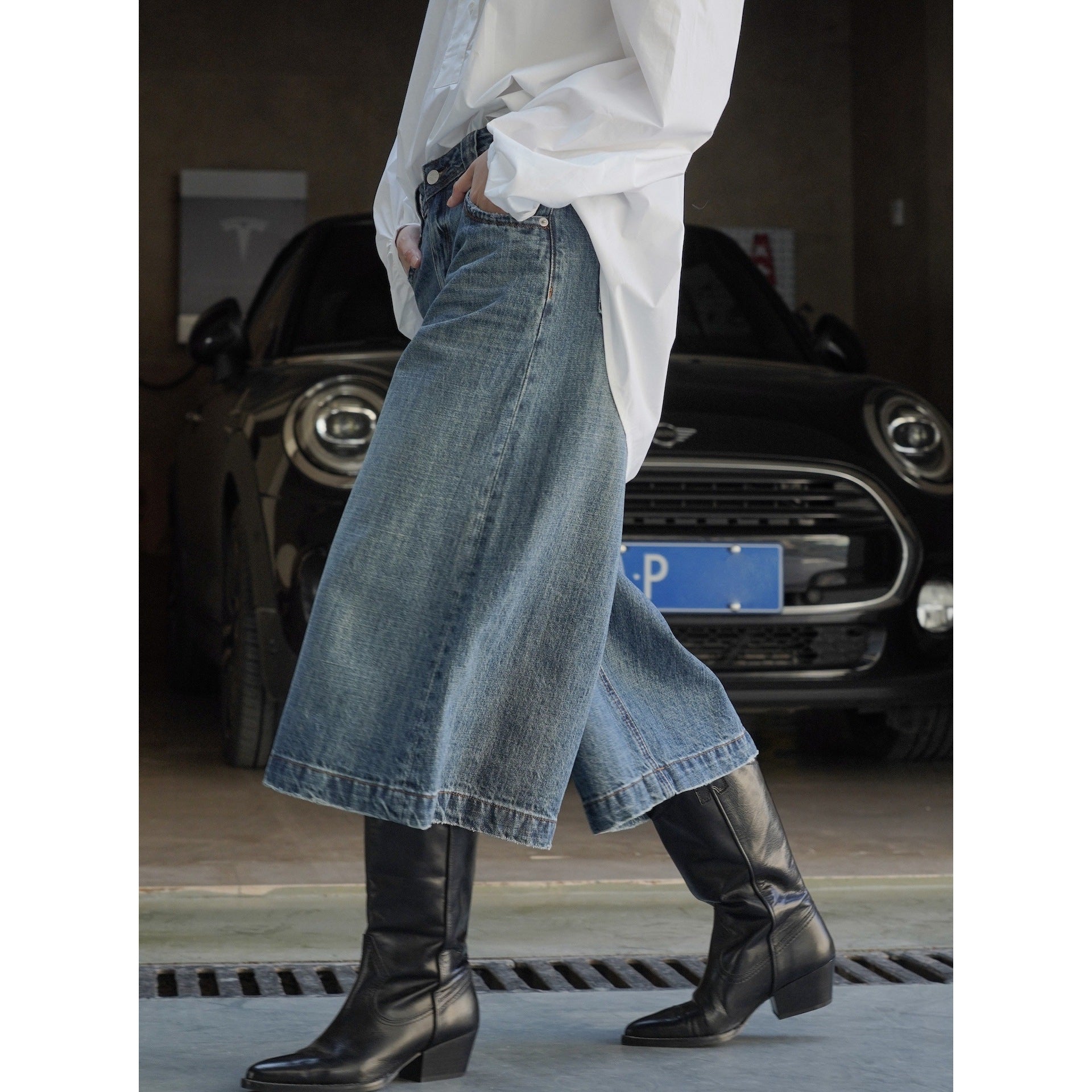 Ladies knee-high leather western boots with block heel Chichicherry