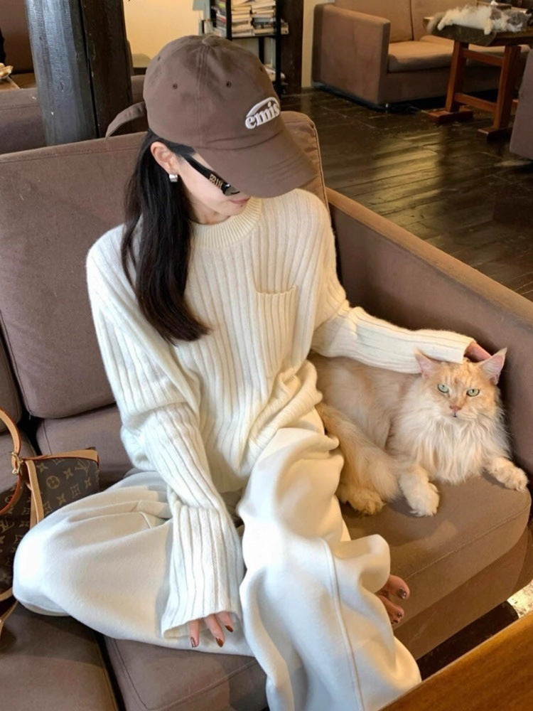 Women's Oversized Ribbed Knit Sweater with Chest Pocket and Mock Neck Chichicherry