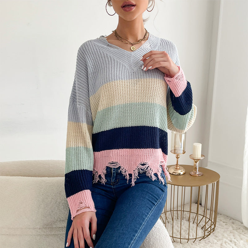 Women's Oversize V-Neck Knitted Sweater with Striped Design and Frayed Hem Chichicherry