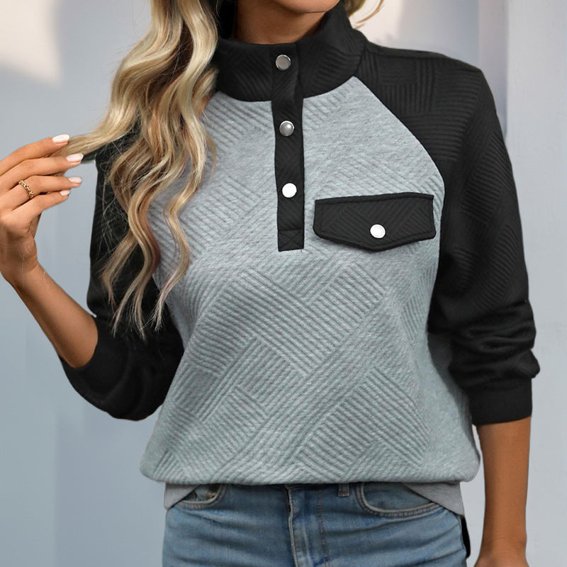 Women's quilted sweatshirt with raglan sleeves, snap-button placket and chest pocket Chichicherry