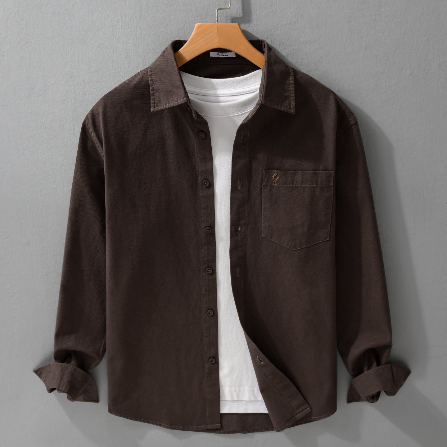 Men's shirt jacket-overshirt made of soft cotton twill in layering look with a patch chest pocket Chichicherry