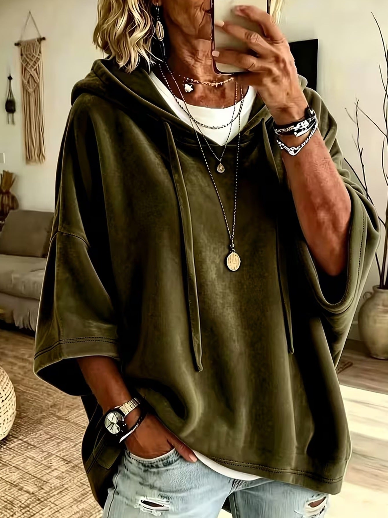 Women’s Oversize Velvet Hoodie Poncho with Three-Quarter Sleeves and Drawstring
