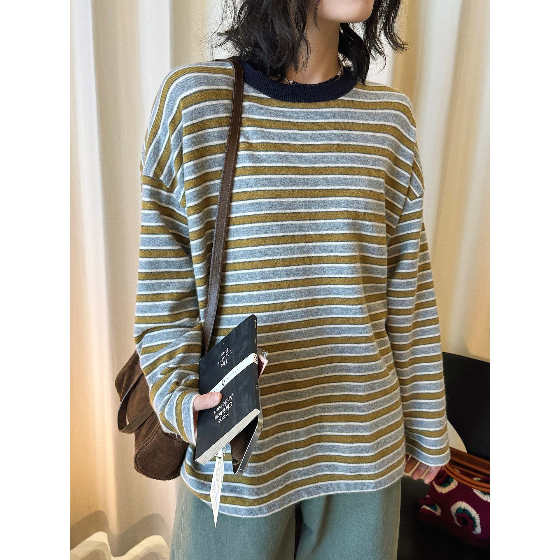 Women Striped Oversize Fine Knit Long Sleeve with Contrasting Round Neckline Chichicherry