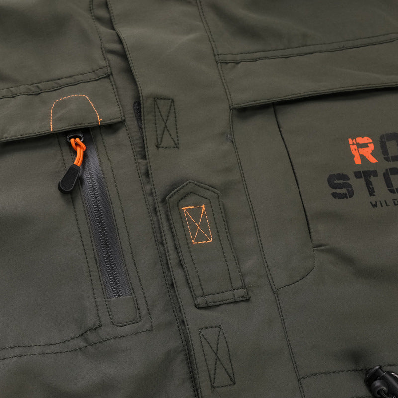 Men's robust utility parka with hood, multifunction pockets and waist regulation Chichicherry