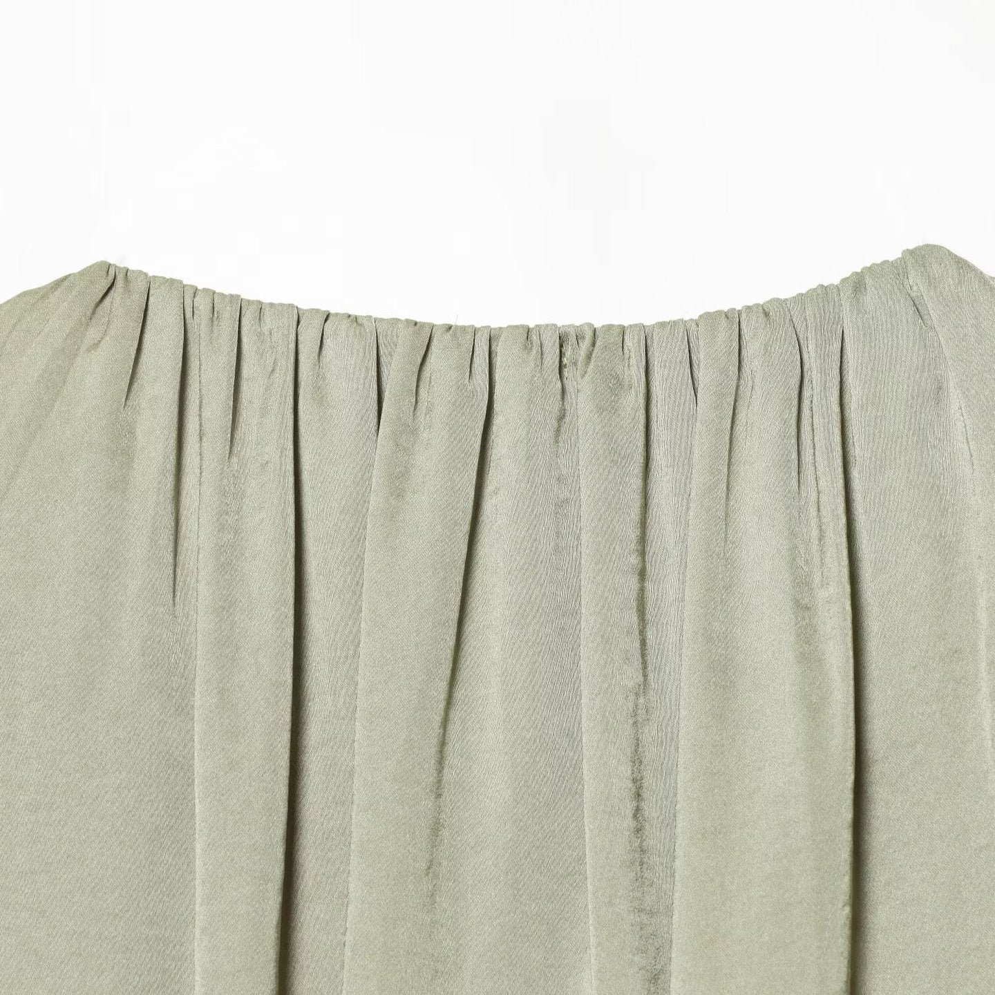 Women's Lightweight Cropped Blouson Jacket with Round Neck, Balloon Sleeves, and Drawstring Hem Chichicherry
